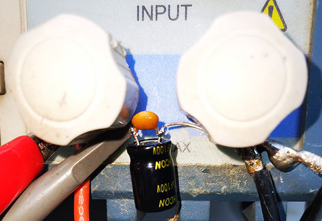 爲什麽紋波測(cè)試時示波器要並(bìng)聯電解和瓷片電容