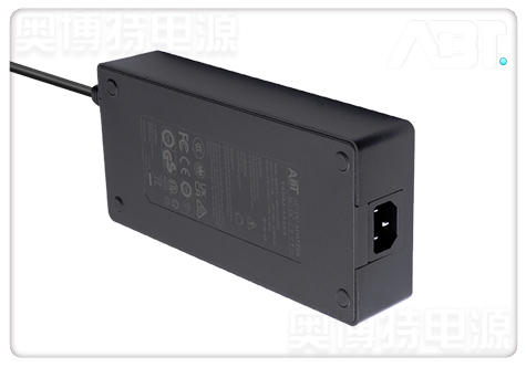 24V6.33A桌面式電源适配器